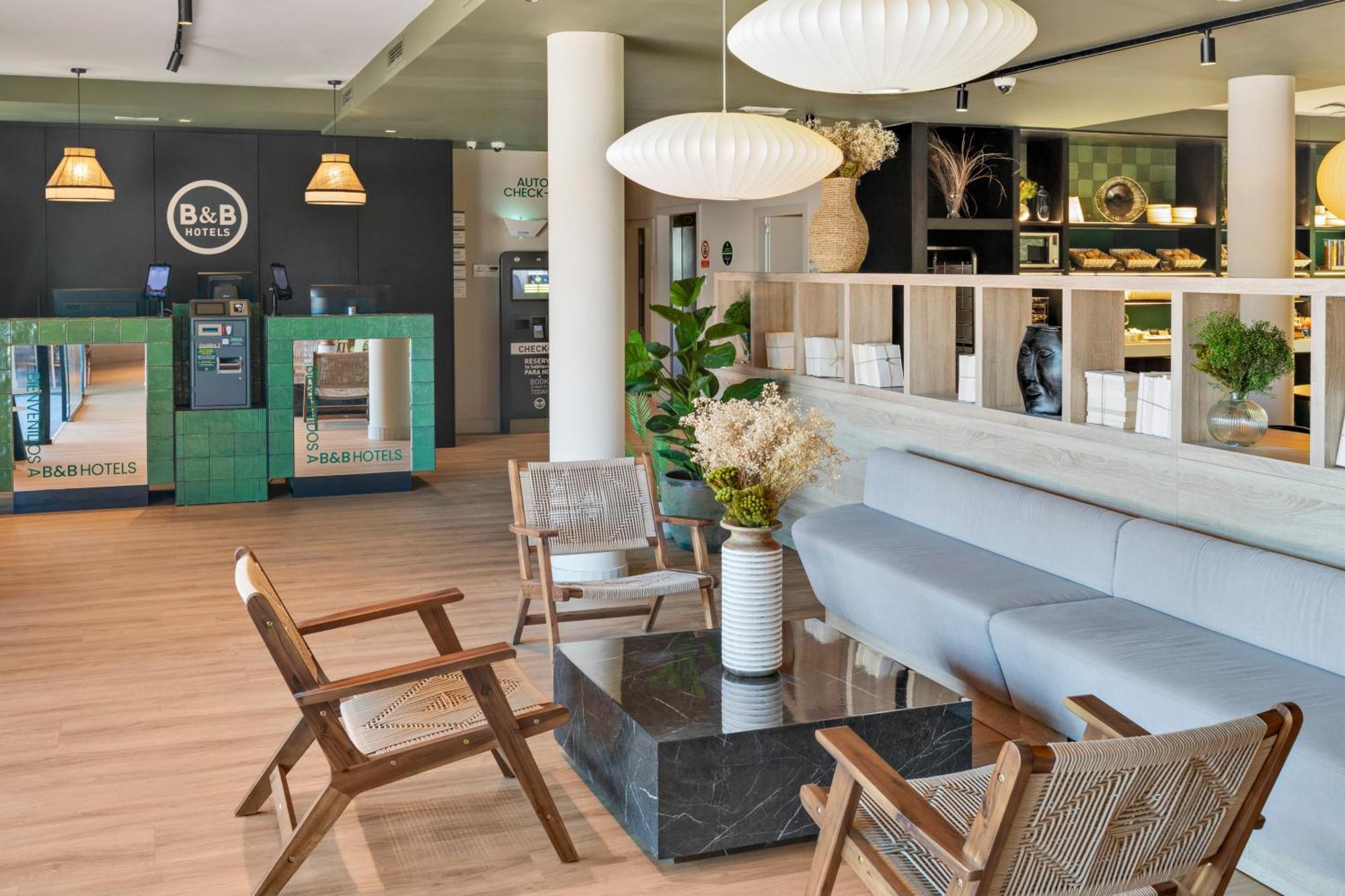 บี แอนด์ บี โฮเต็ล กราโนเยอร์ Hotel Les Franqueses del Valles ภายนอก รูปภาพ
