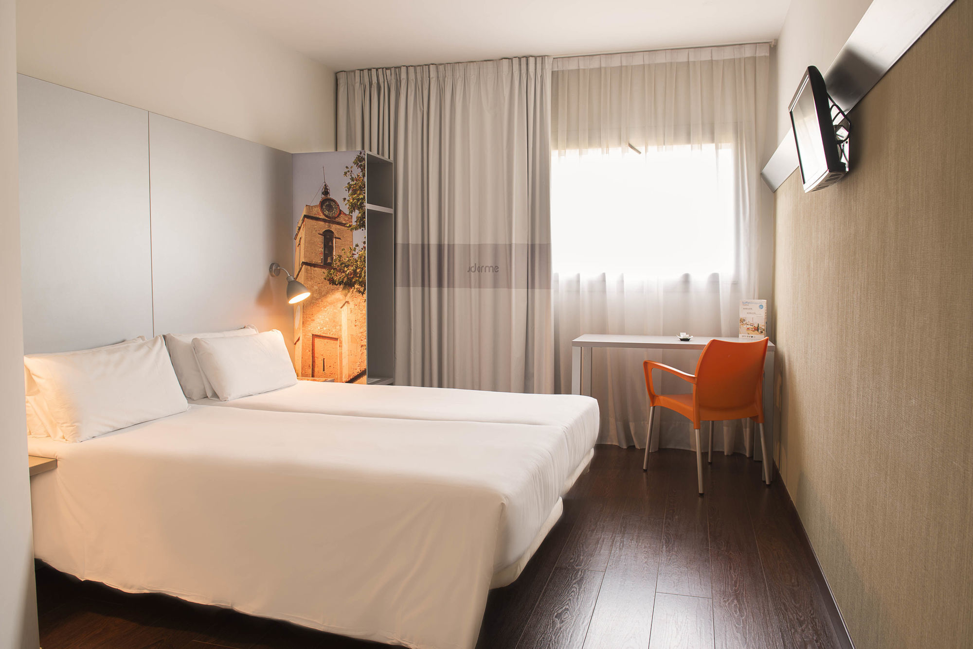 บี แอนด์ บี โฮเต็ล กราโนเยอร์ Hotel Les Franqueses del Valles ภายนอก รูปภาพ