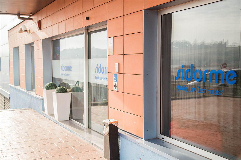 บี แอนด์ บี โฮเต็ล กราโนเยอร์ Hotel Les Franqueses del Valles ภายนอก รูปภาพ